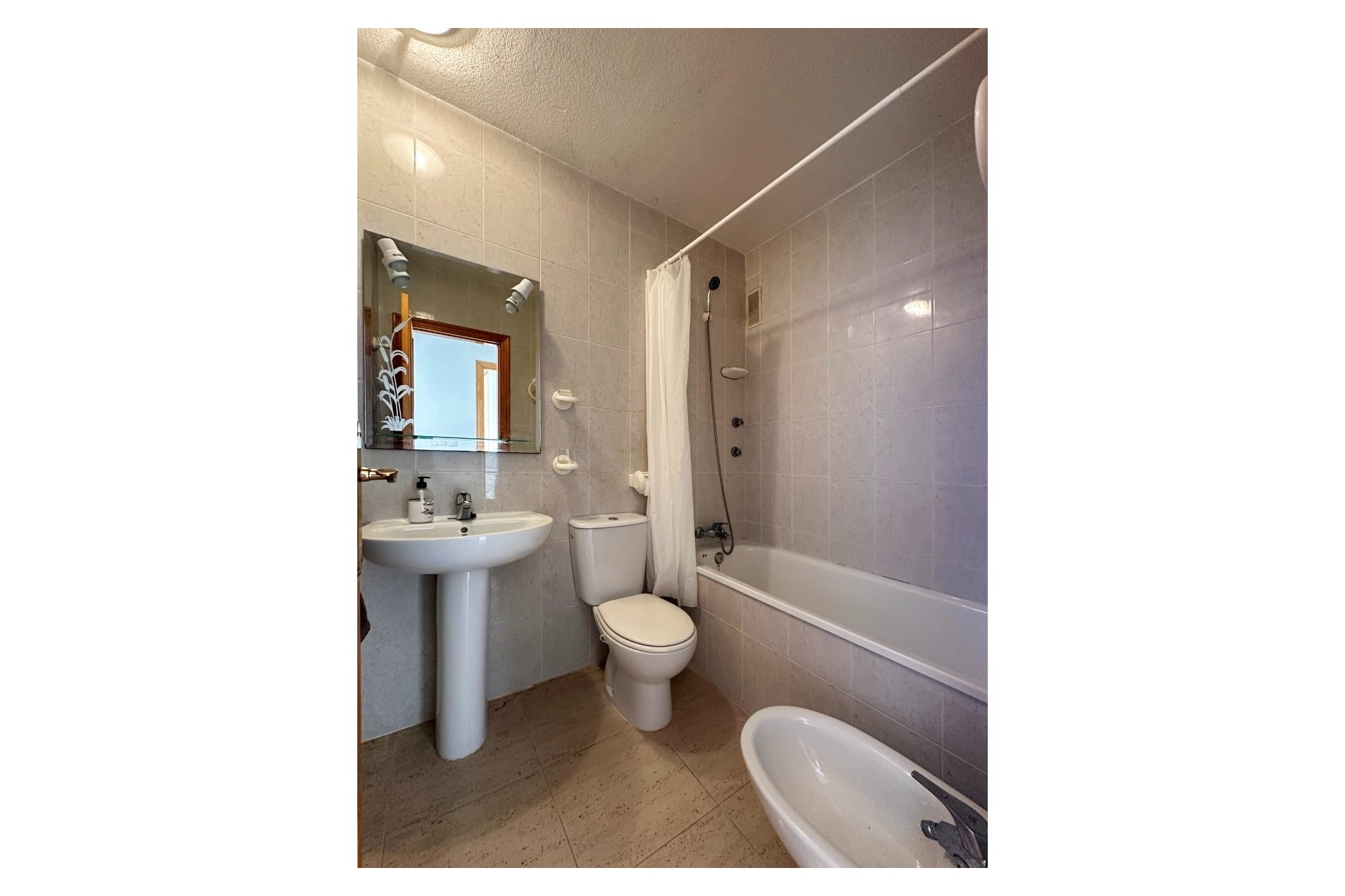 Herverkoop - Appartement / Flat -
San Miguel de Salinas - Las filipinas