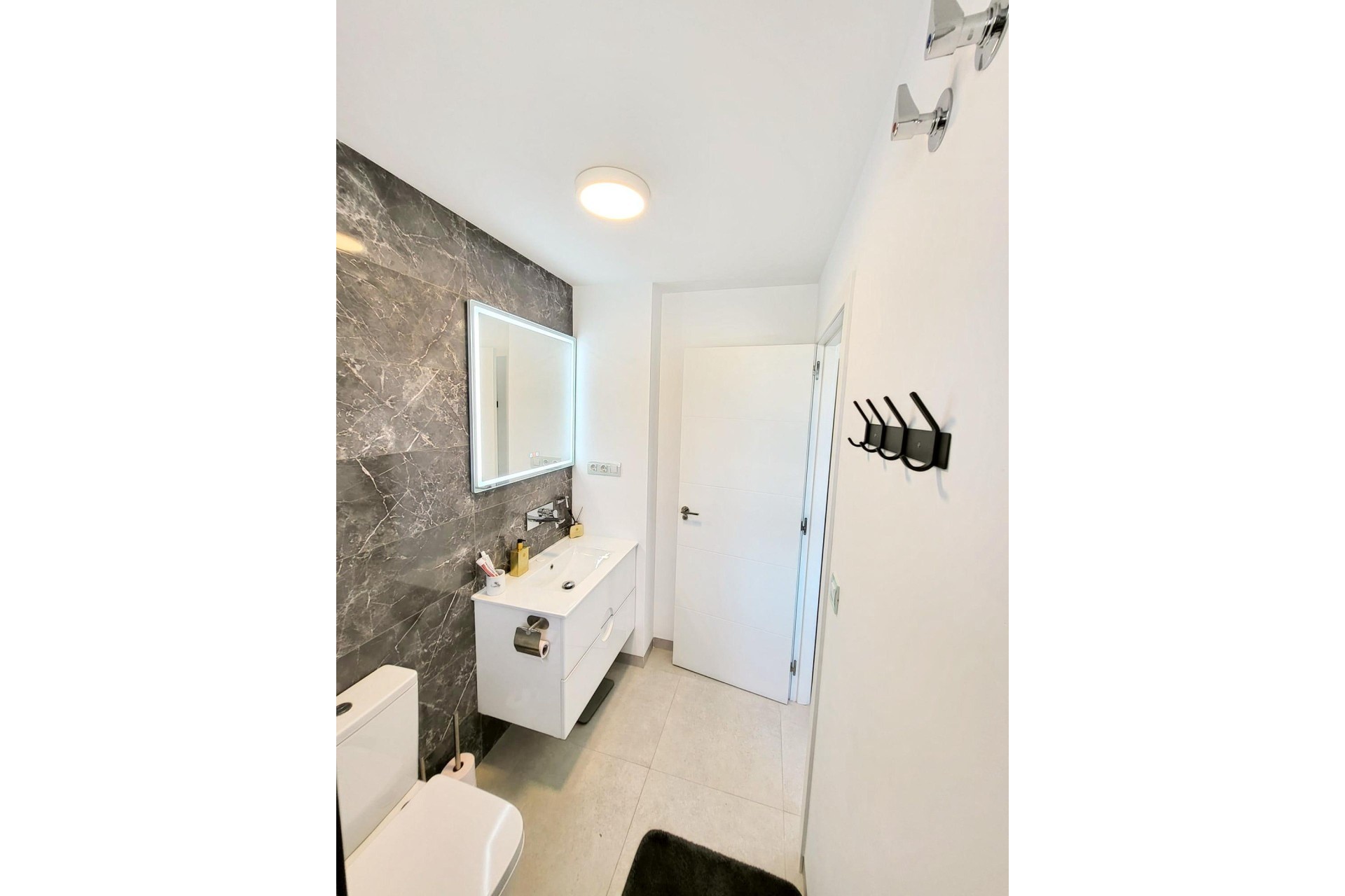 Herverkoop - Appartement / Flat -
San Miguel de Salinas