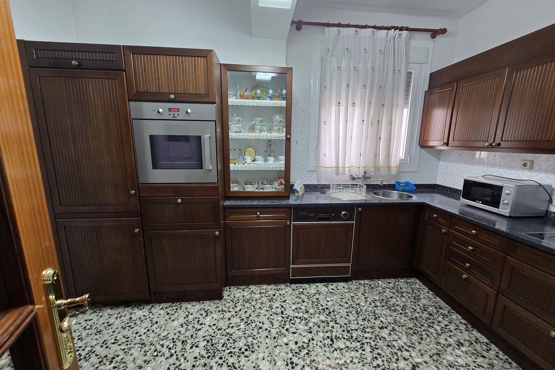 Herverkoop - Appartement / Flat -
SAX