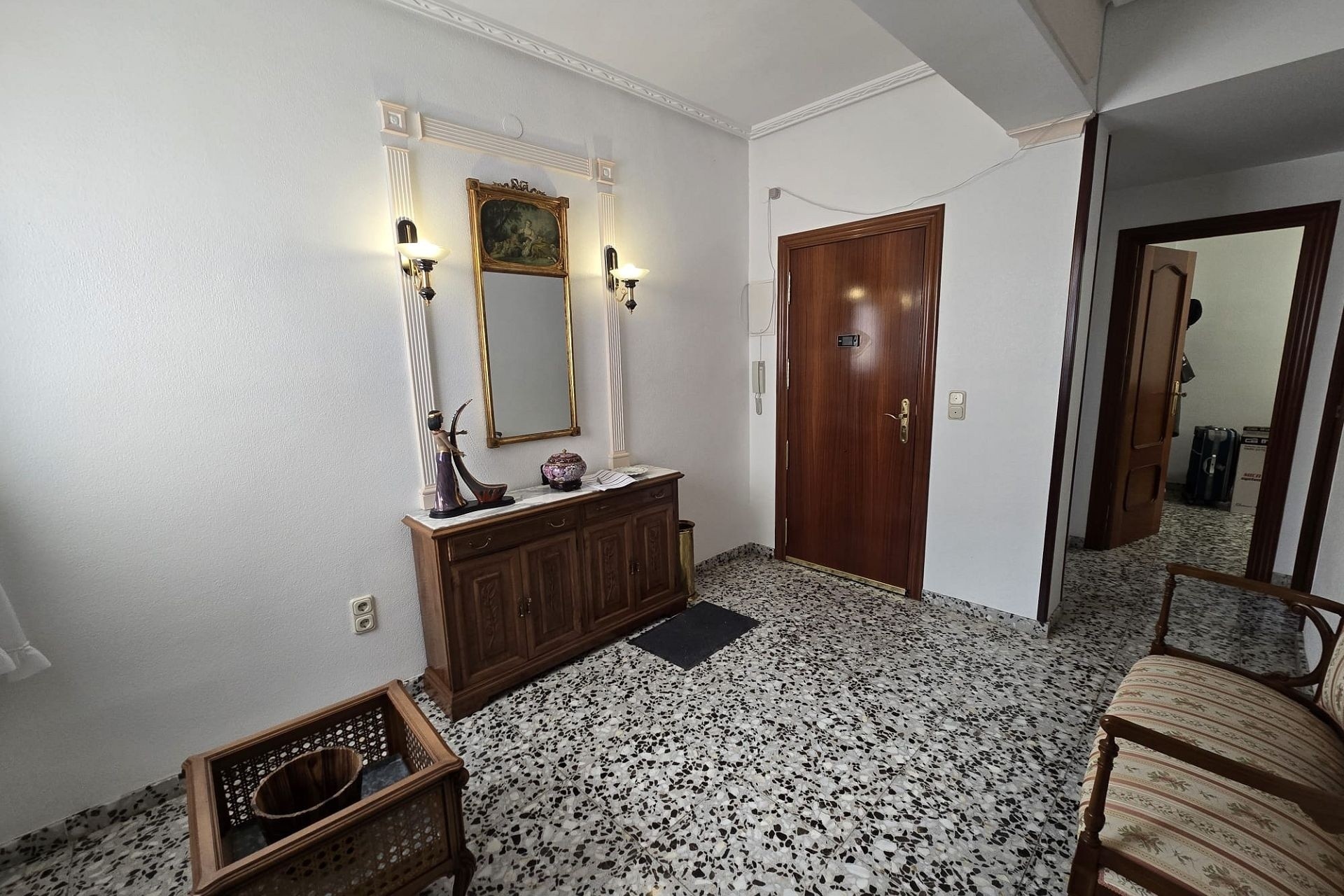 Herverkoop - Appartement / Flat -
SAX