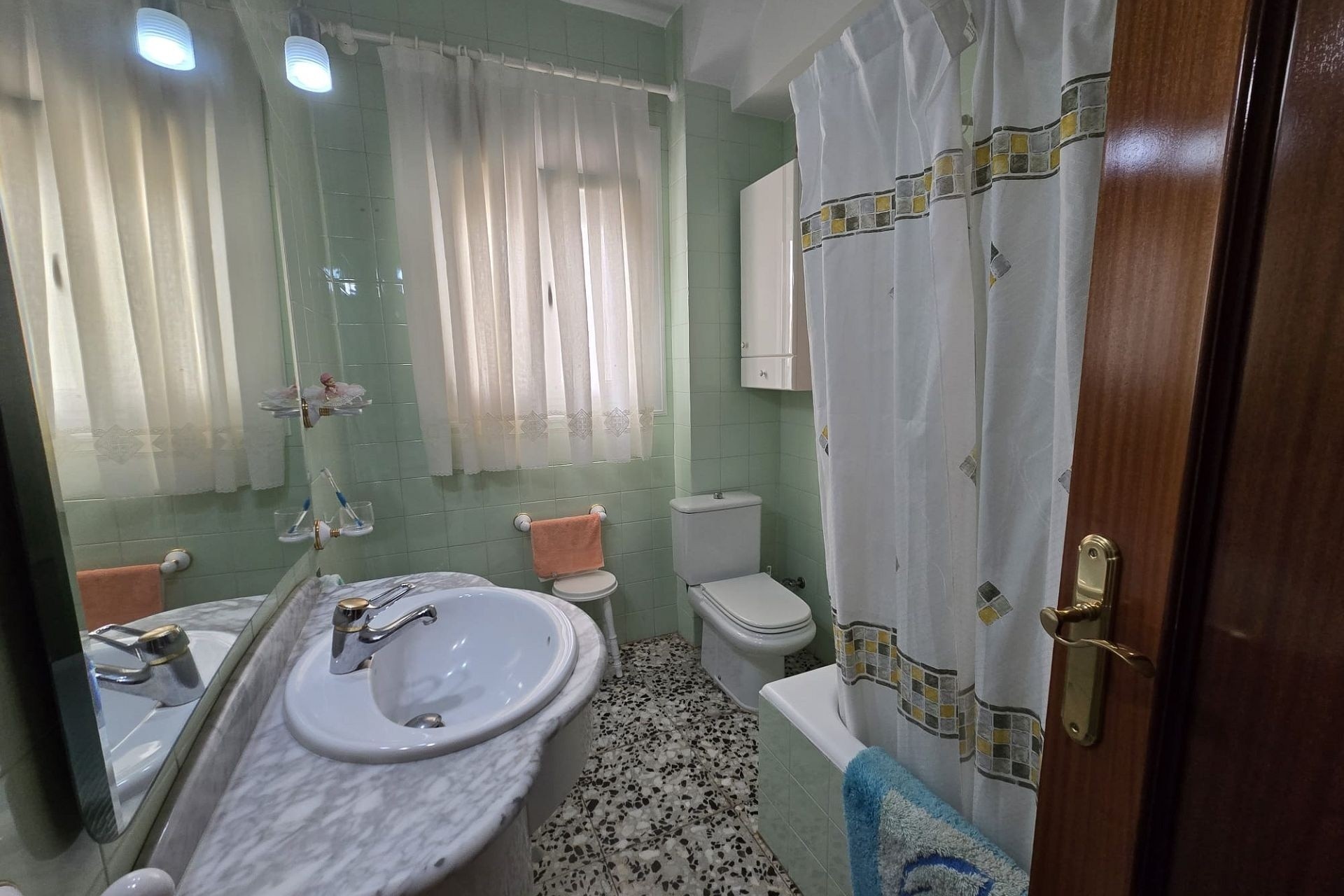 Herverkoop - Appartement / Flat -
SAX