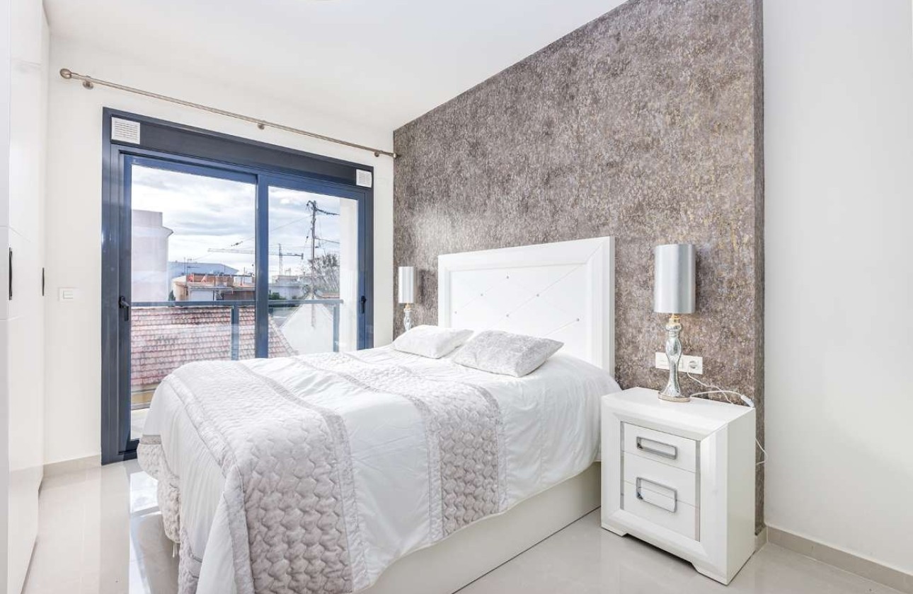 Herverkoop - Appartement / Flat -
Torre de la Horadada - Costa Blanca