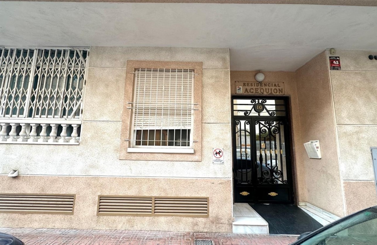 Herverkoop - Appartement / Flat -
Torrevieja - Acequion