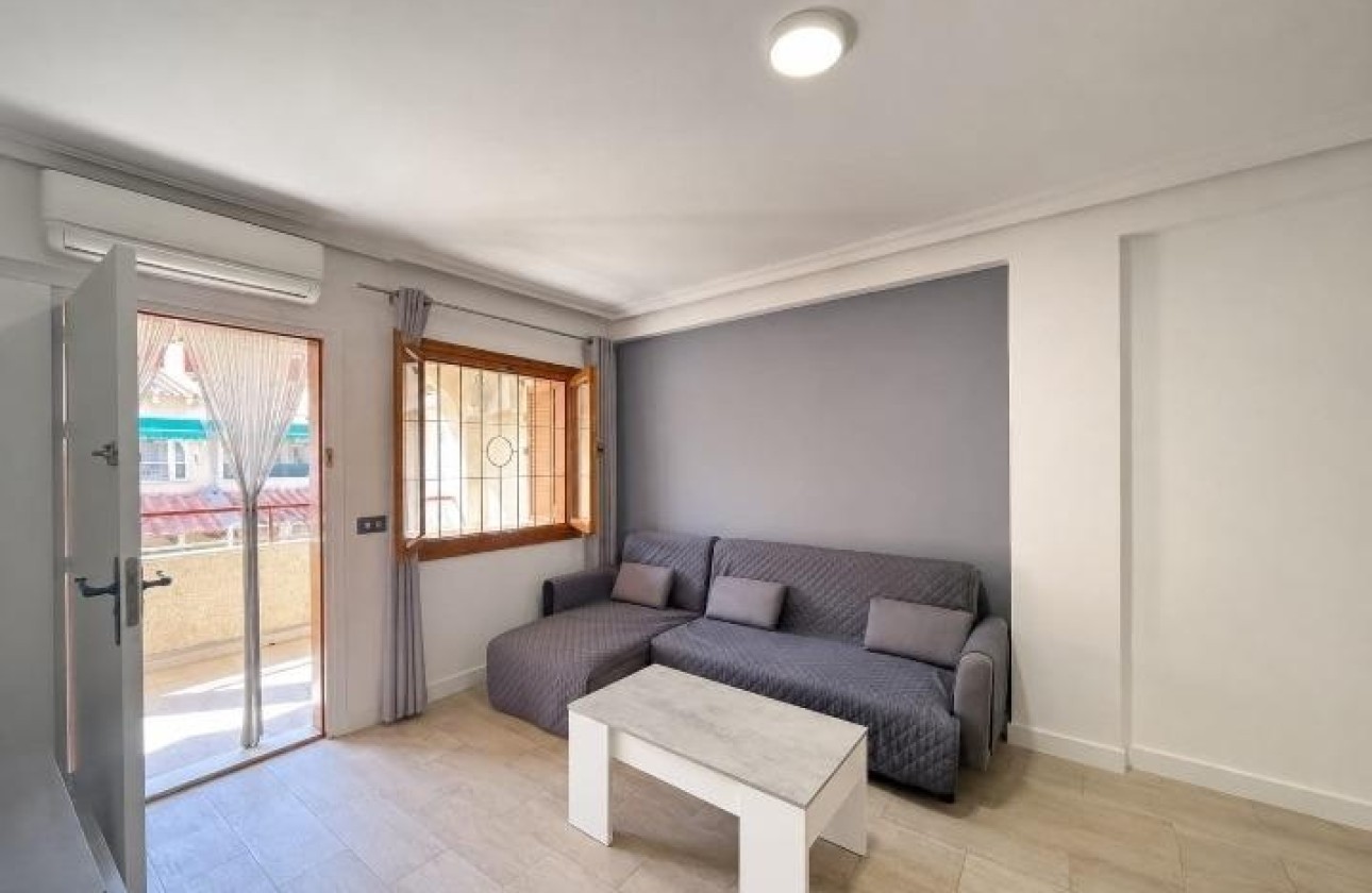 Herverkoop - Appartement / Flat -
Torrevieja - Acequion