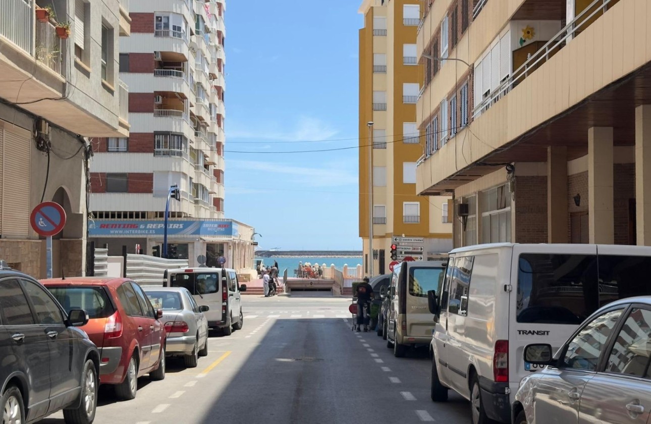 Herverkoop - Appartement / Flat -
Torrevieja - Acequion