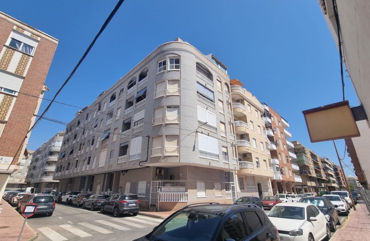 Herverkoop - Appartement / Flat -
Torrevieja - Acequion