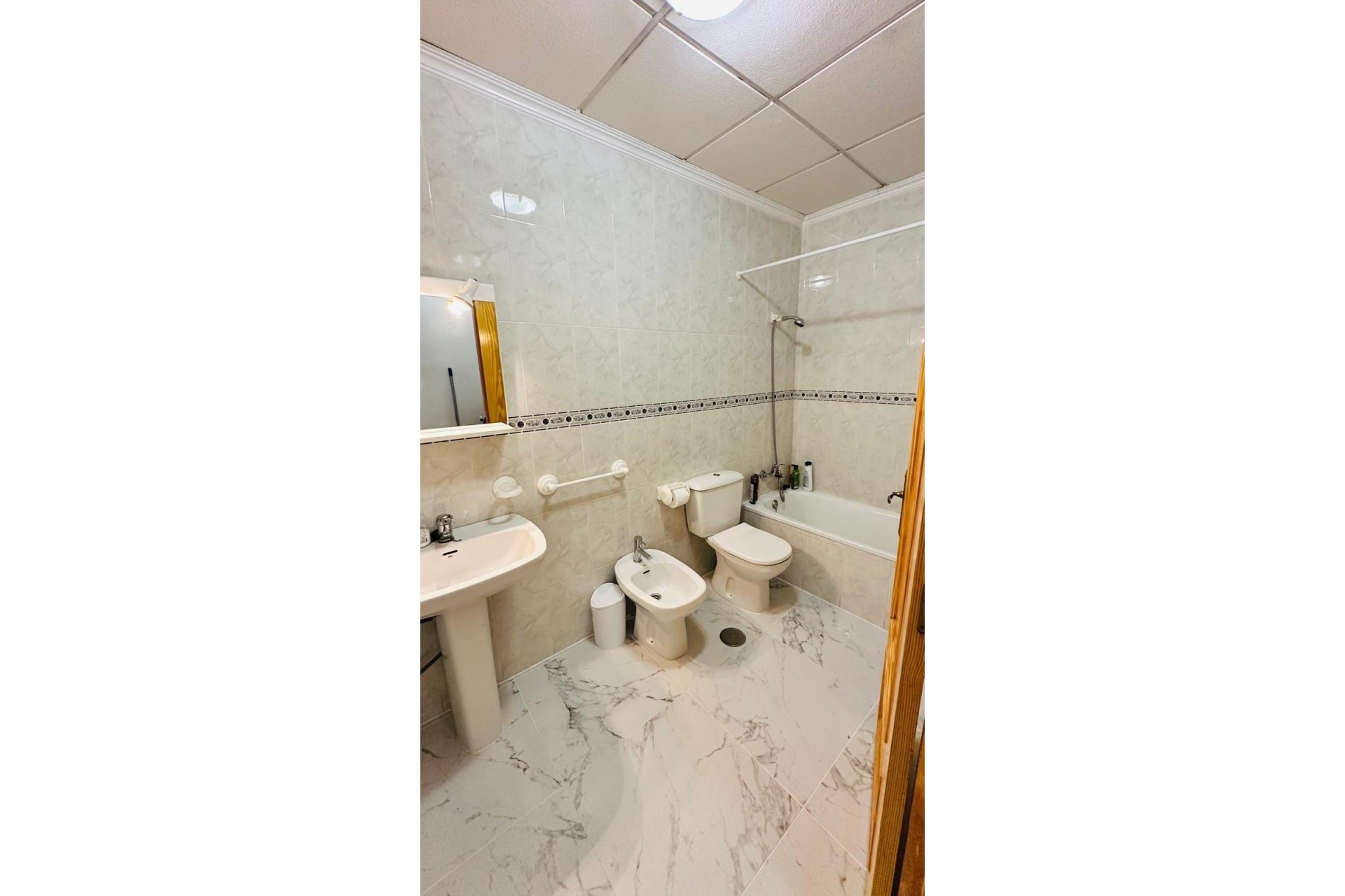 Herverkoop - Appartement / Flat -
Torrevieja - Acequion