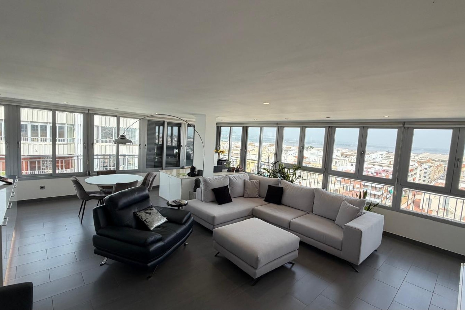Herverkoop - Appartement / Flat -
Torrevieja - Acequion