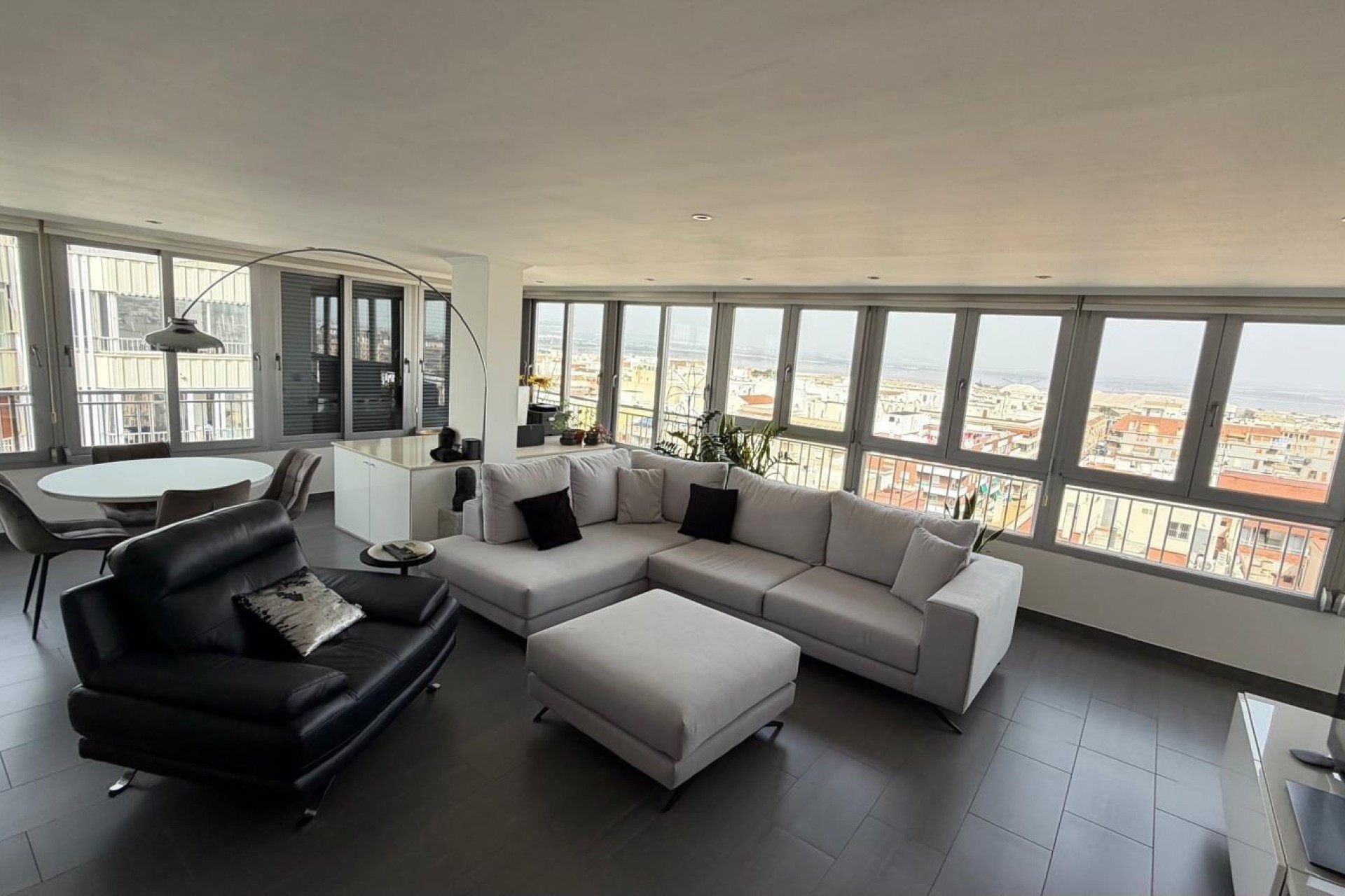 Herverkoop - Appartement / Flat -
Torrevieja - Acequion