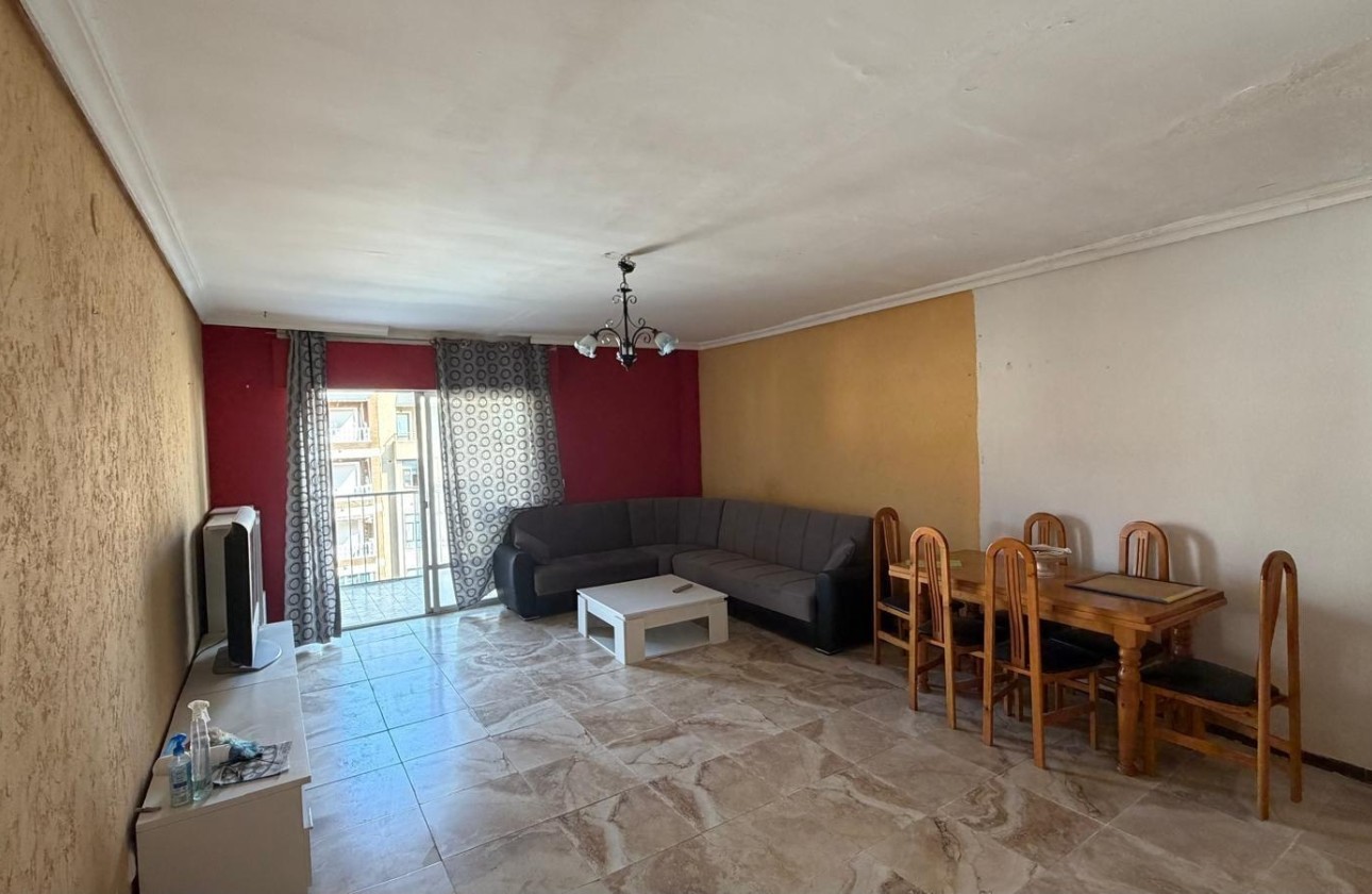 Herverkoop - Appartement / Flat -
Torrevieja - Acequion