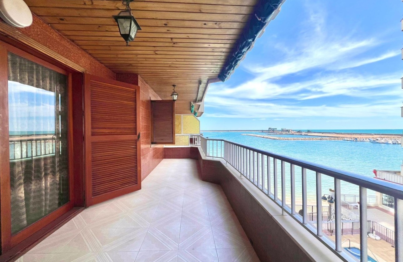 Herverkoop - Appartement / Flat -
Torrevieja - Acequion