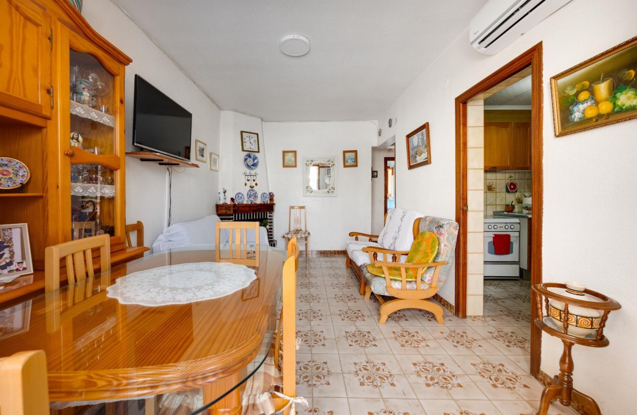 Herverkoop - Appartement / Flat -
Torrevieja - Acequion