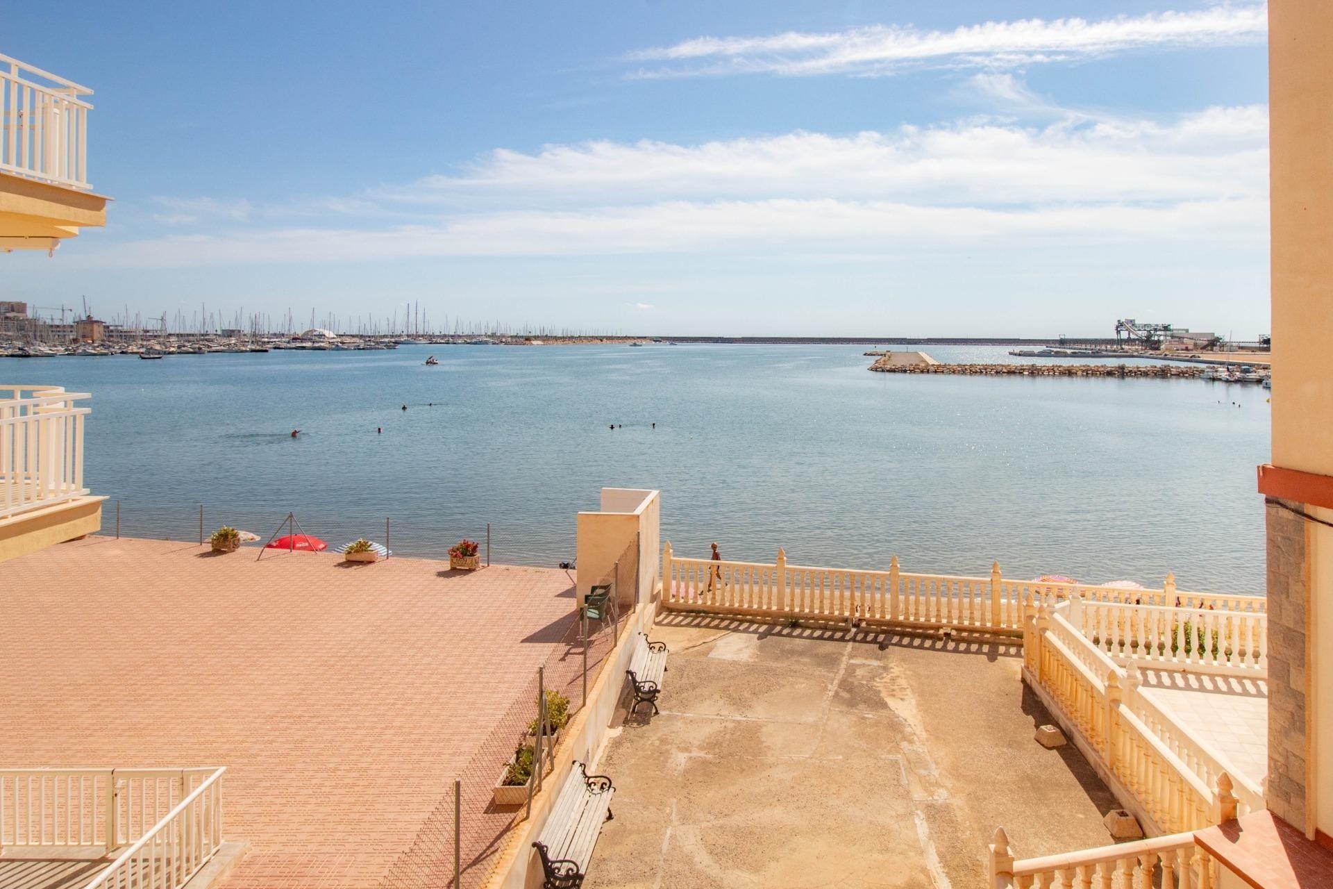 Herverkoop - Appartement / Flat -
Torrevieja - Acequion