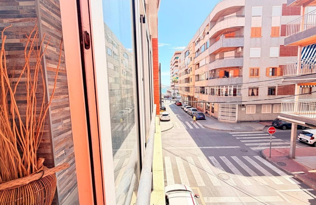 Herverkoop - Appartement / Flat -
Torrevieja - Acequion