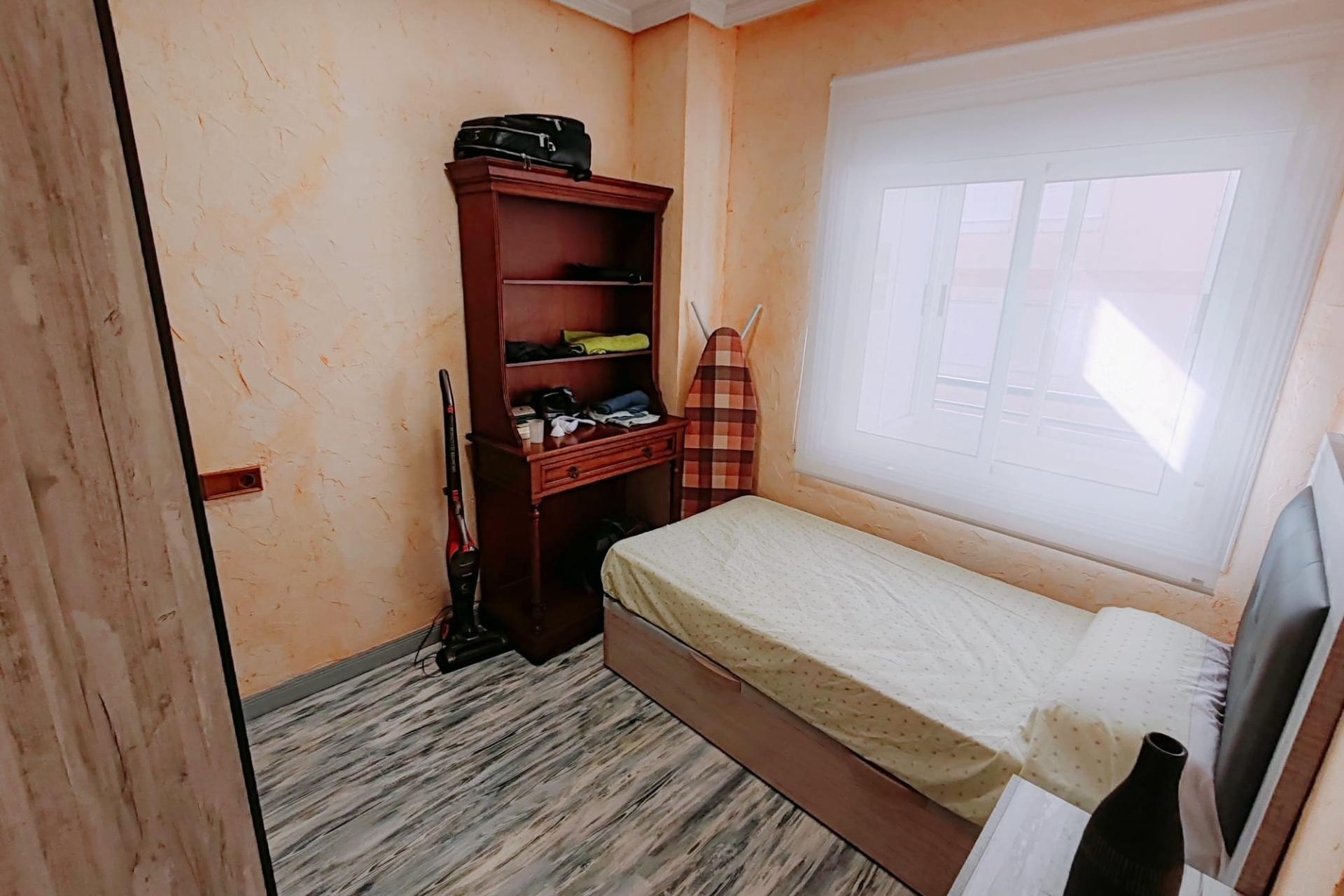 Herverkoop - Appartement / Flat -
Torrevieja - Acequion