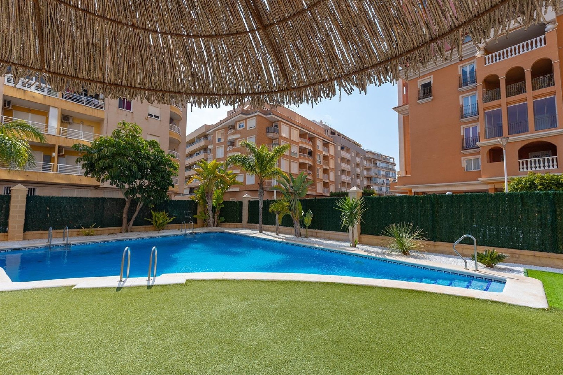 Herverkoop - Appartement / Flat -
Torrevieja - Aldea del mar