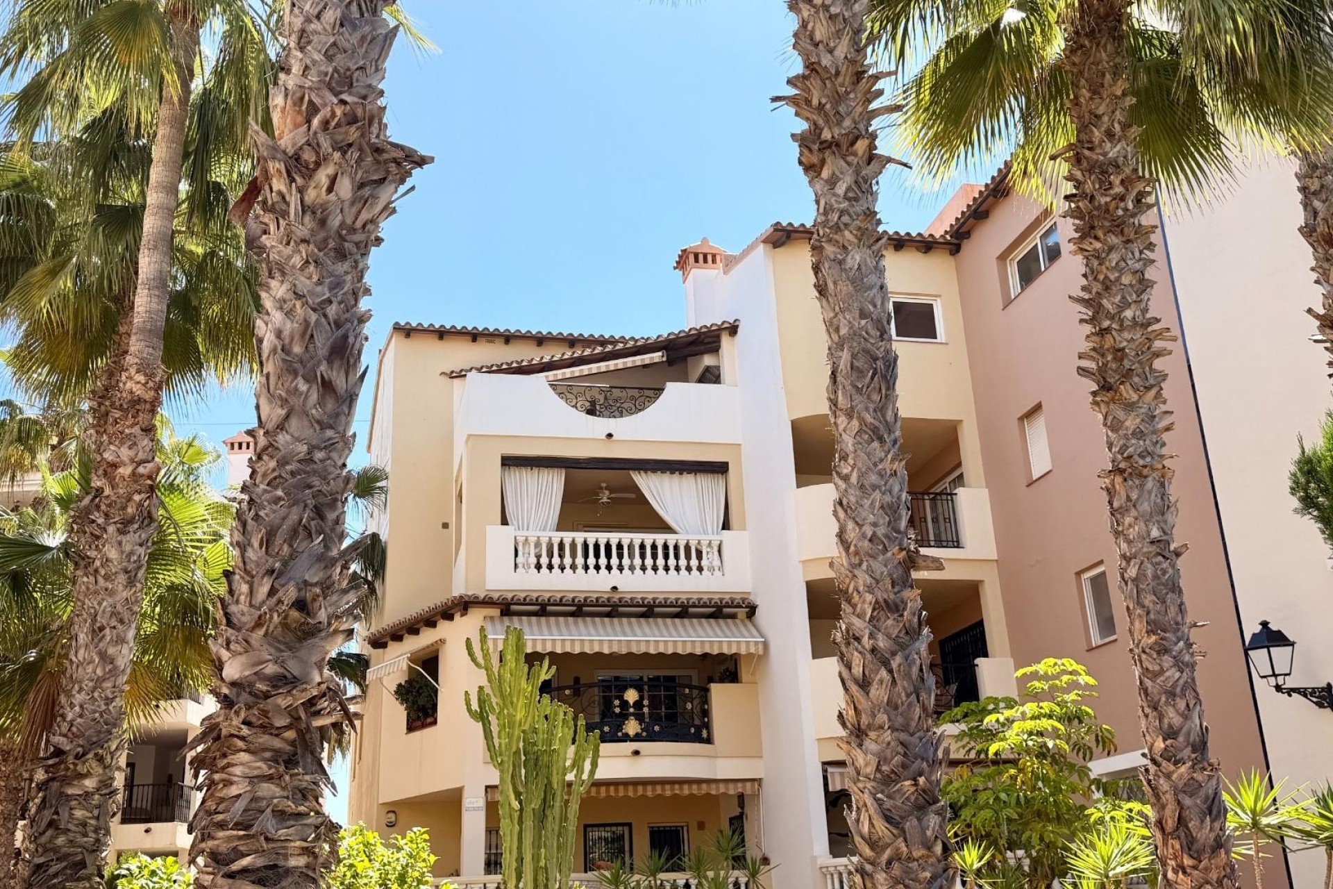 Herverkoop - Appartement / Flat -
Torrevieja - Aldea del mar