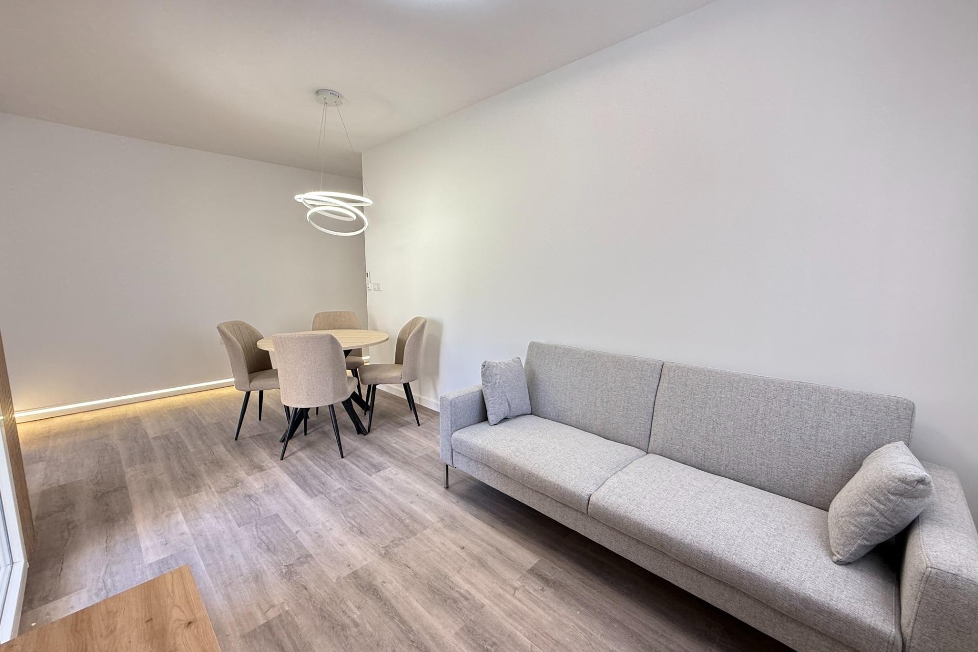 Herverkoop - Appartement / Flat -
Torrevieja - Center