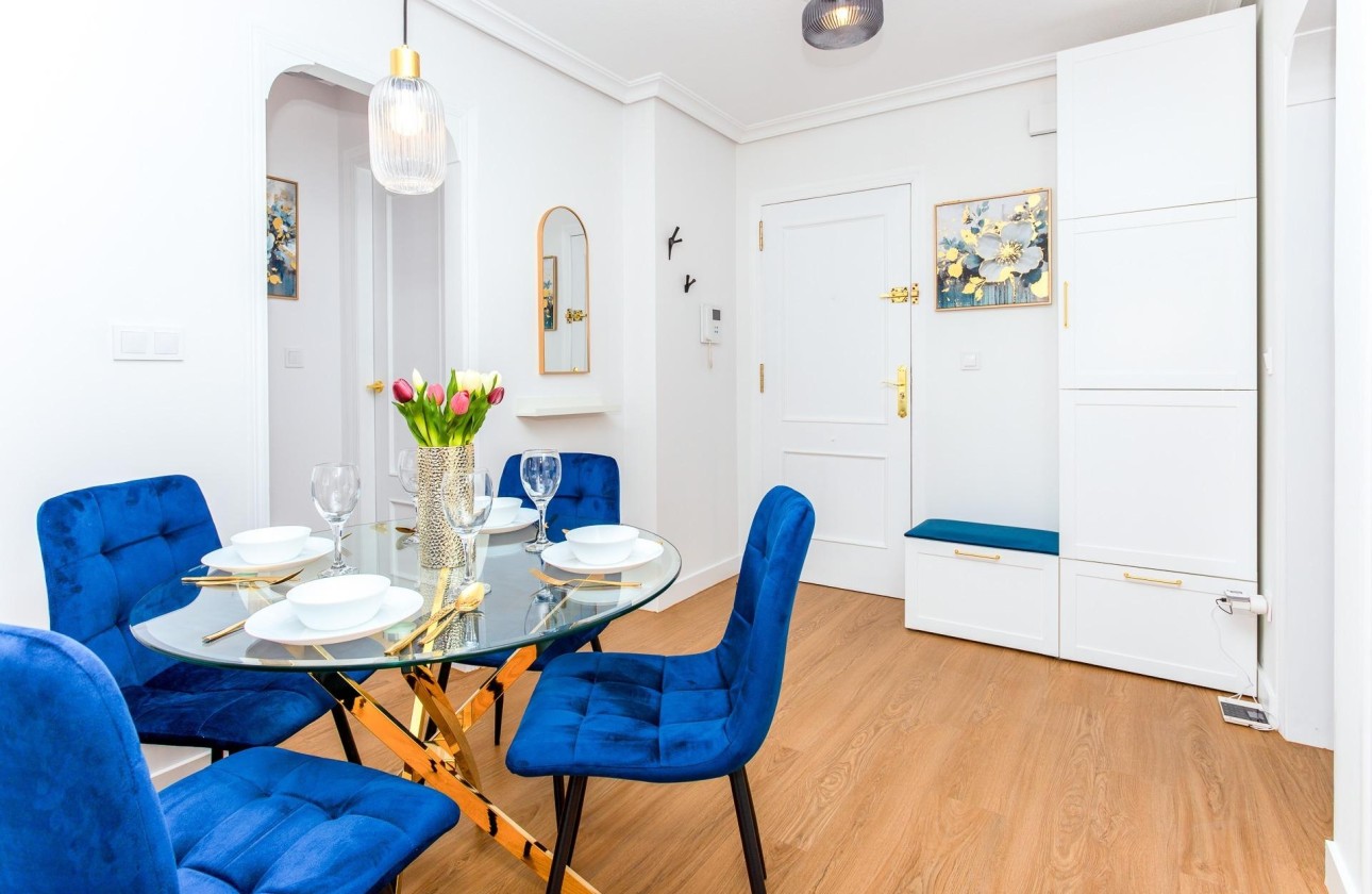 Herverkoop - Appartement / Flat -
Torrevieja - Center