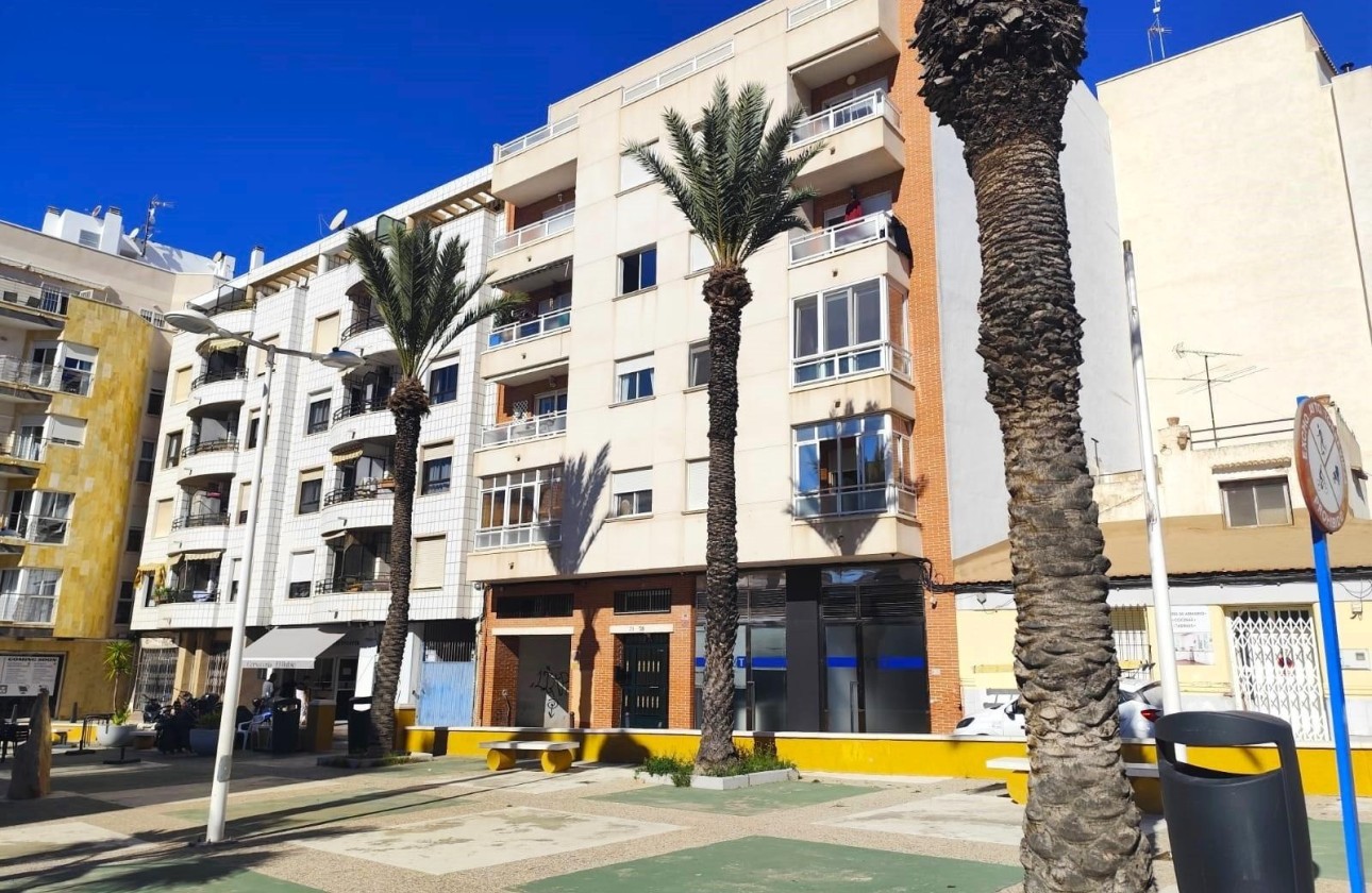 Herverkoop - Appartement / Flat -
Torrevieja - Center