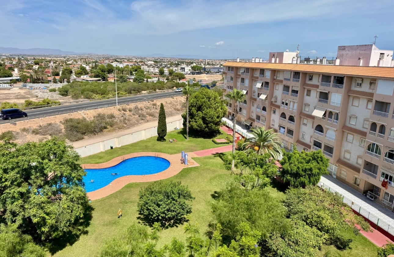 Herverkoop - Appartement / Flat -
Torrevieja - Center