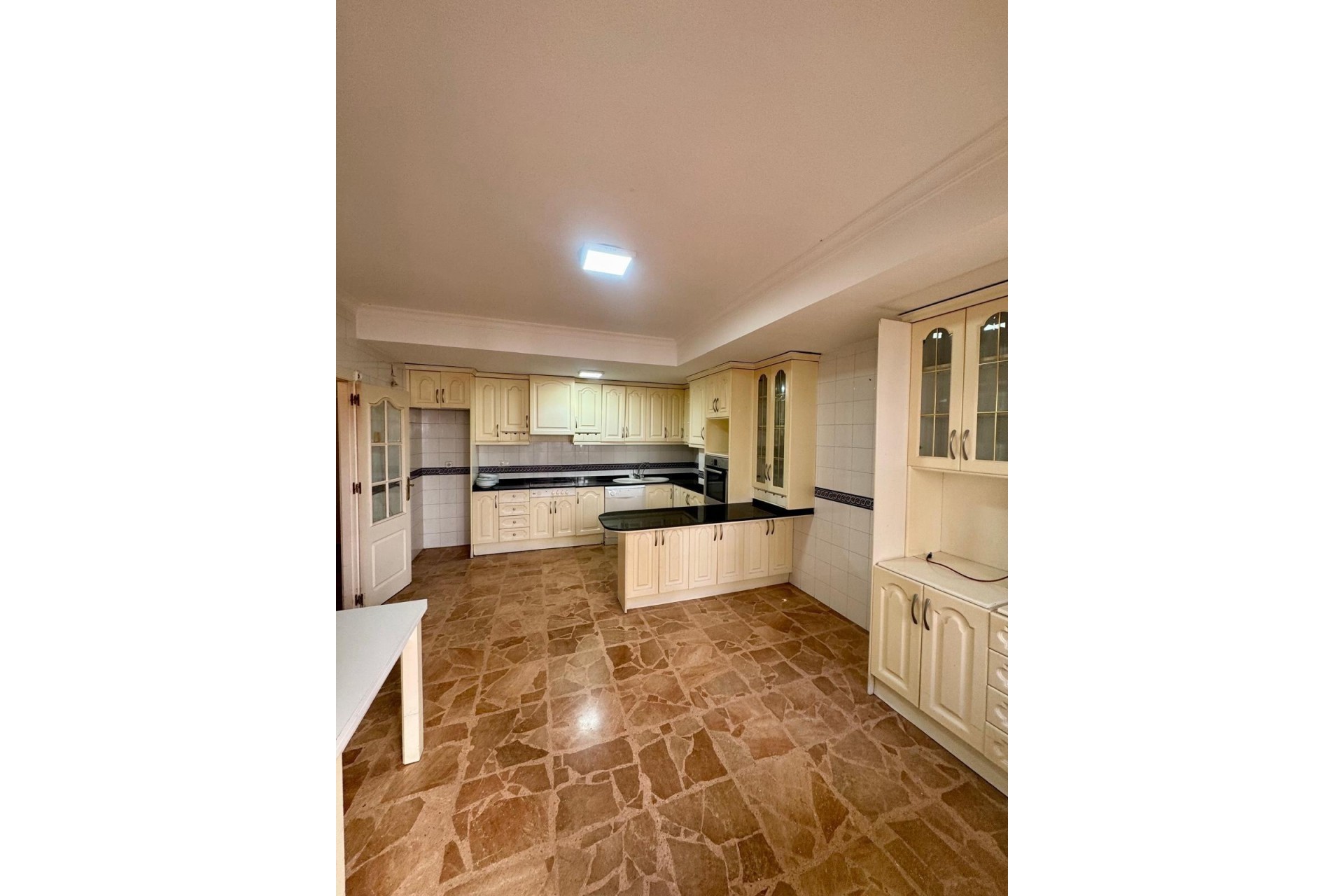 Herverkoop - Appartement / Flat -
Torrevieja - Center