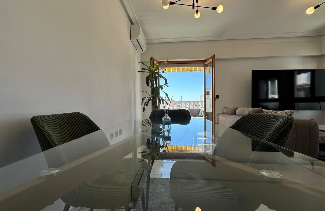 Herverkoop - Appartement / Flat -
Torrevieja - Center