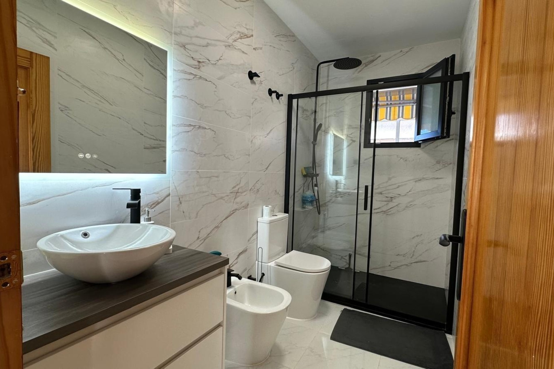 Herverkoop - Appartement / Flat -
Torrevieja - Center