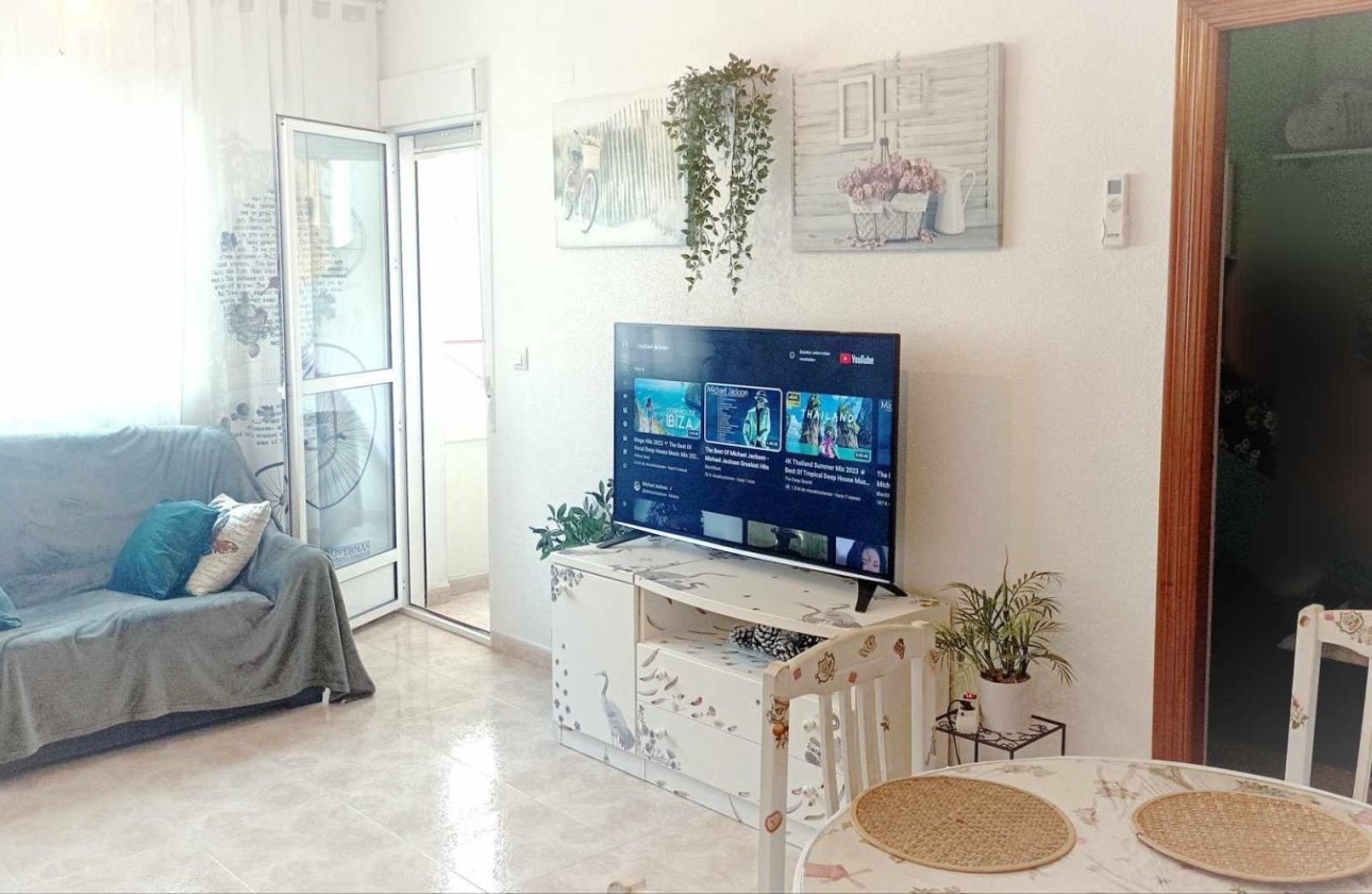 Herverkoop - Appartement / Flat -
Torrevieja - Center