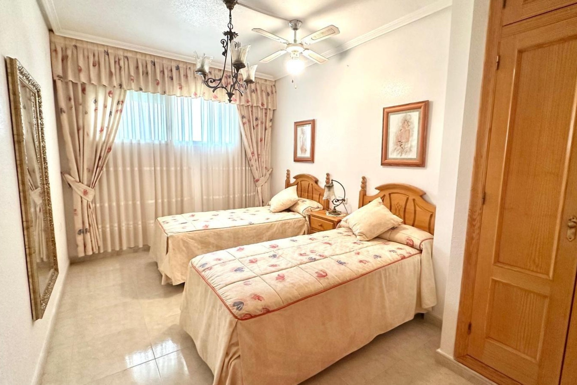 Herverkoop - Appartement / Flat -
Torrevieja - Center