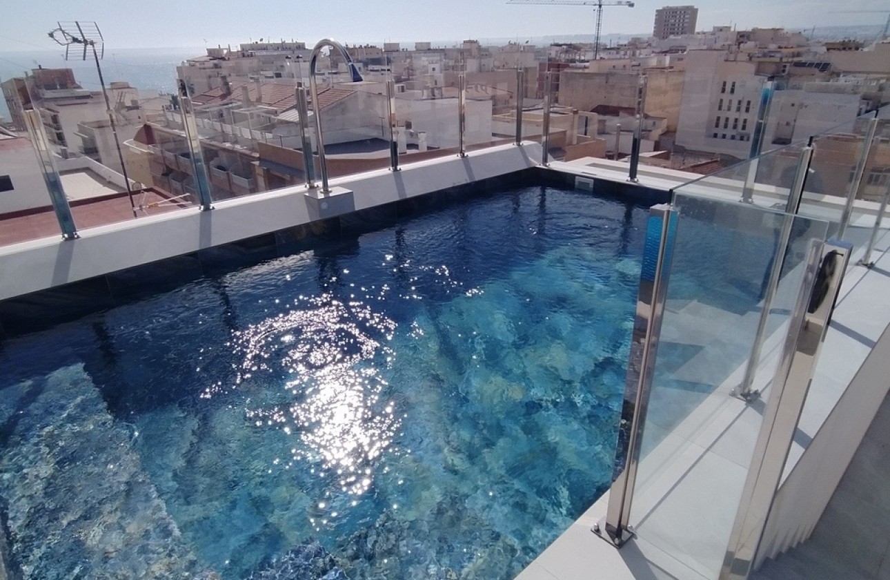 Herverkoop - Appartement / Flat -
Torrevieja - CENTRE PLAYA DEL CURA LAS PISCINAS