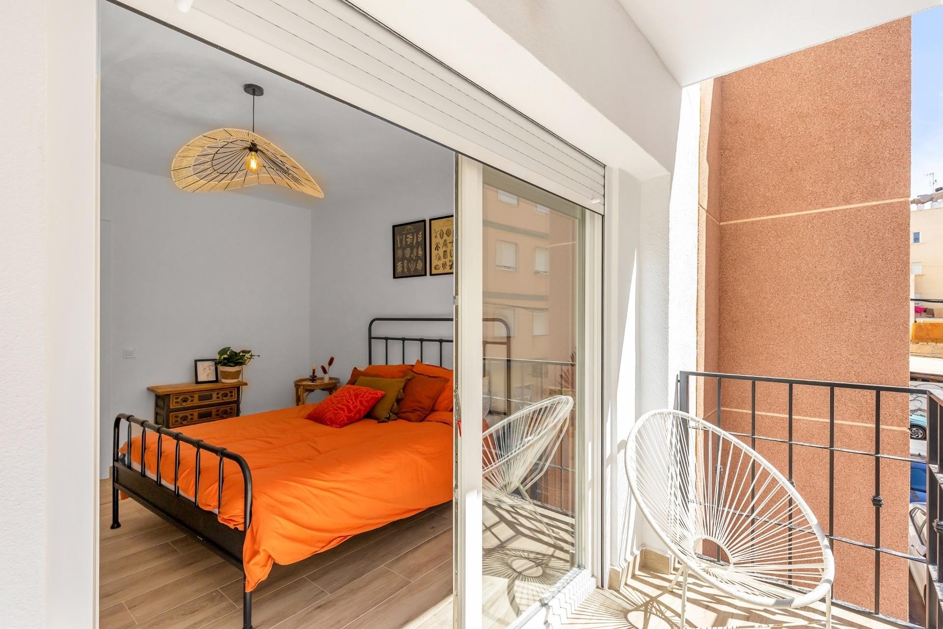 Herverkoop - Appartement / Flat -
Torrevieja - Centro - Muelle Pesquero