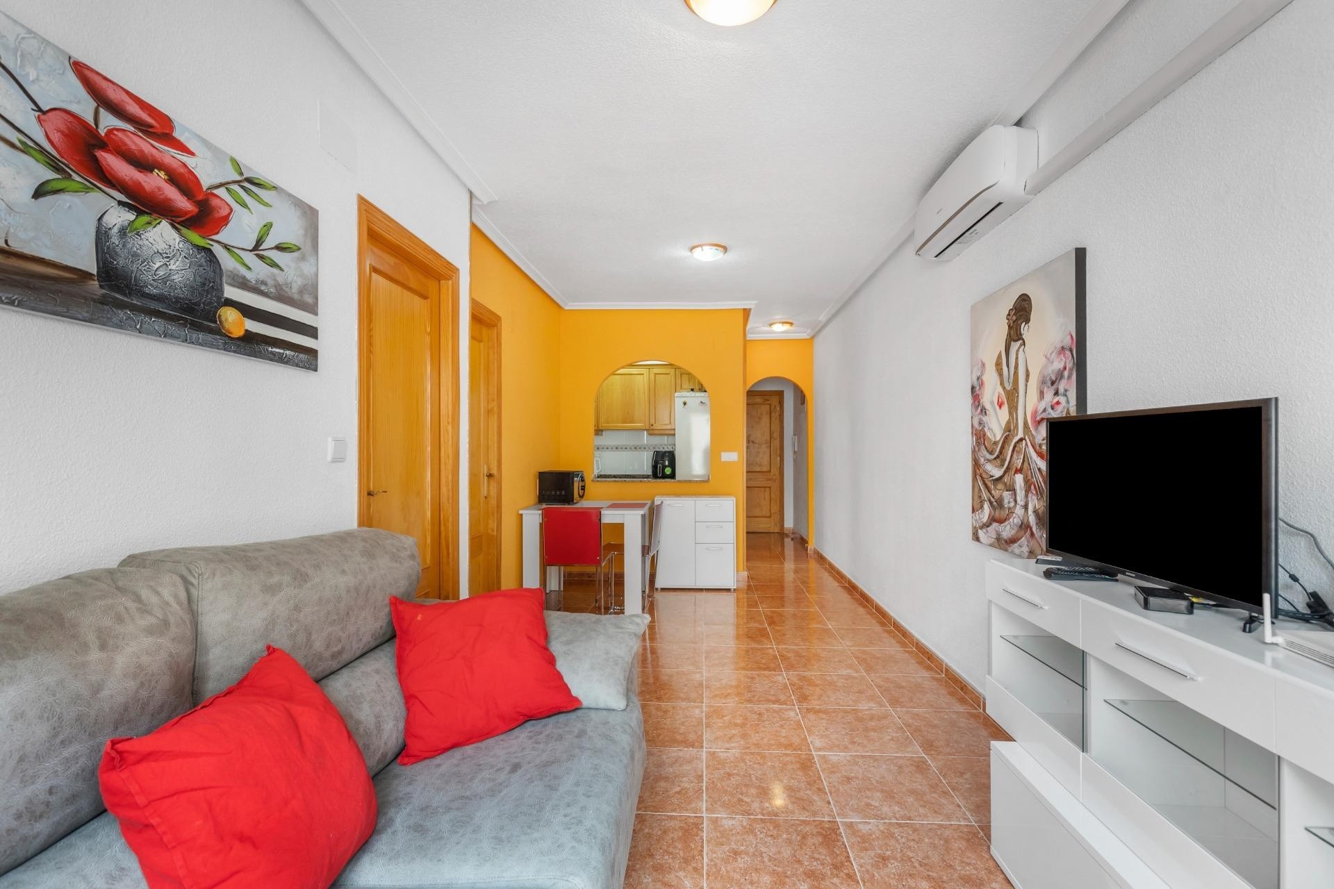 Herverkoop - Appartement / Flat -
Torrevieja - Centro - Muelle Pesquero