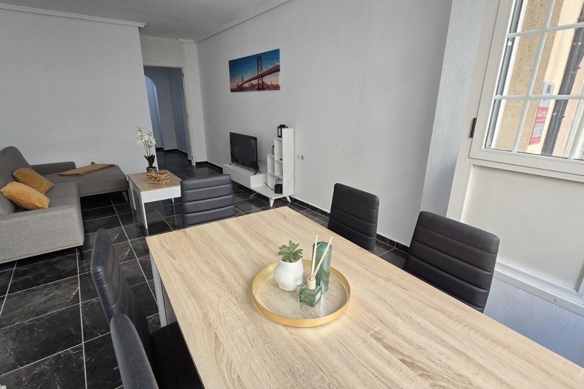 Herverkoop - Appartement / Flat -
Torrevieja - Centro - Muelle Pesquero