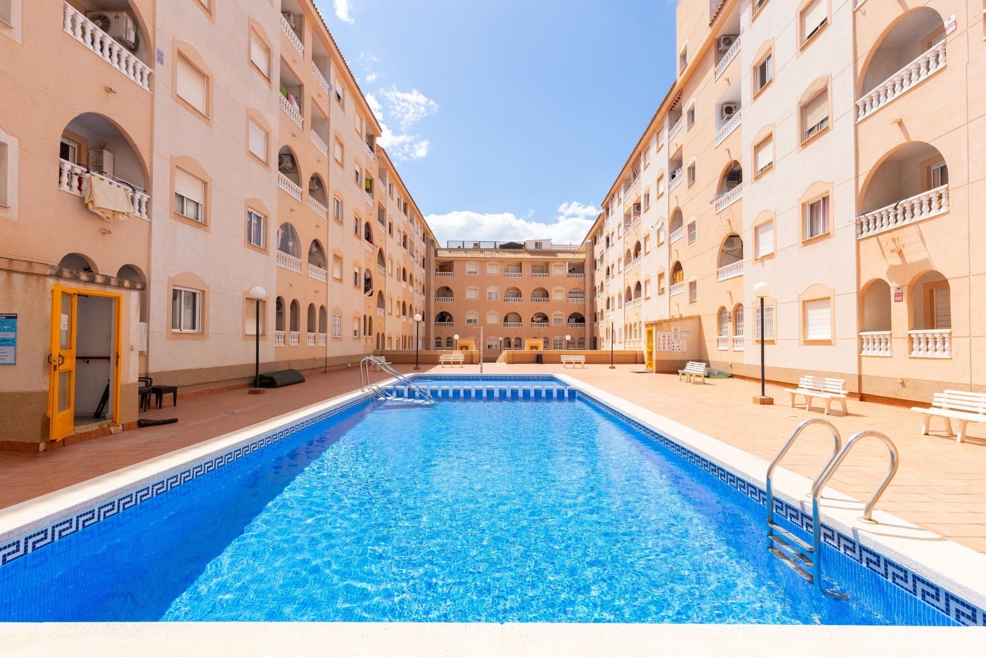 Herverkoop - Appartement / Flat -
Torrevieja - Centro - Muelle Pesquero