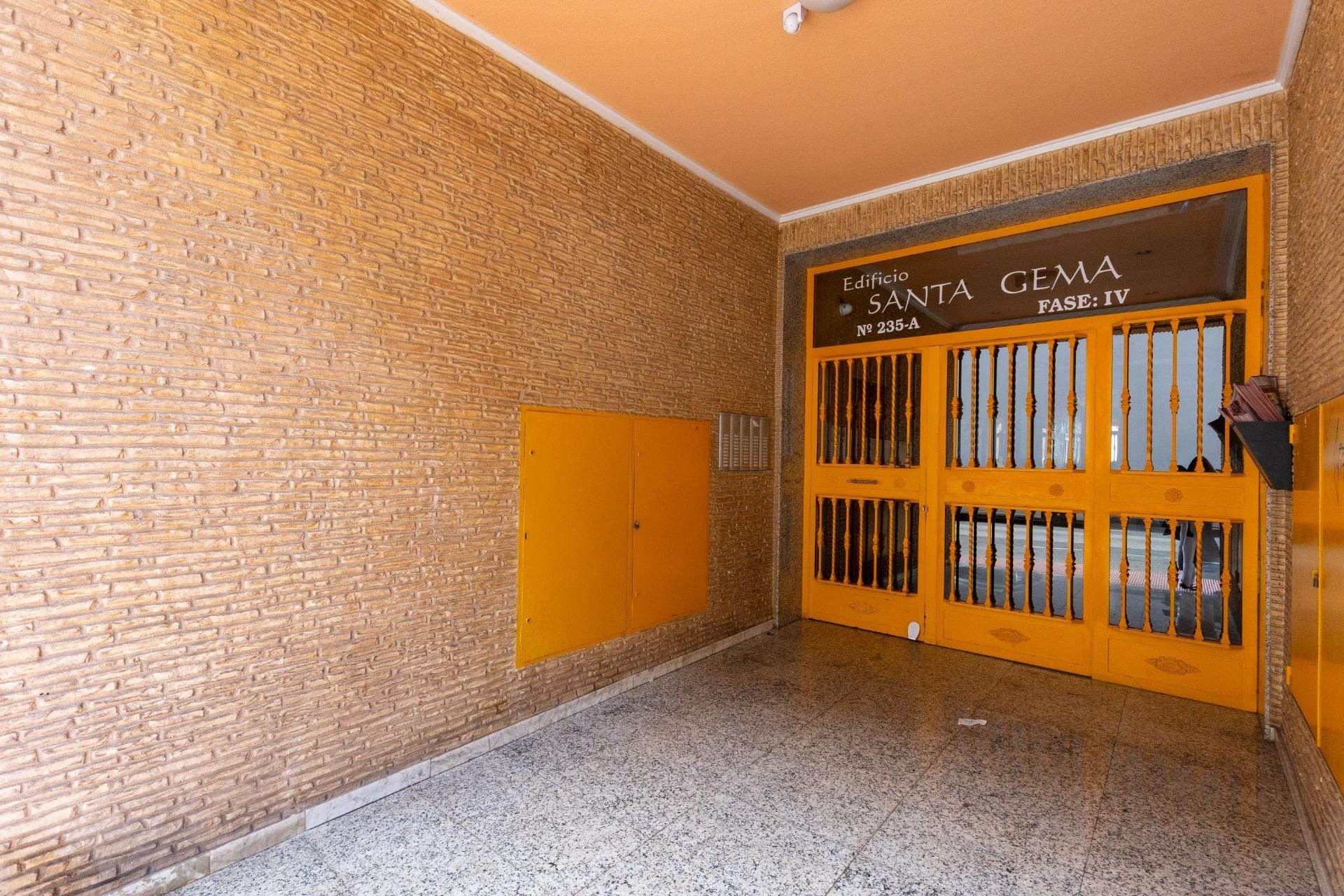 Herverkoop - Appartement / Flat -
Torrevieja - Centro - Muelle Pesquero