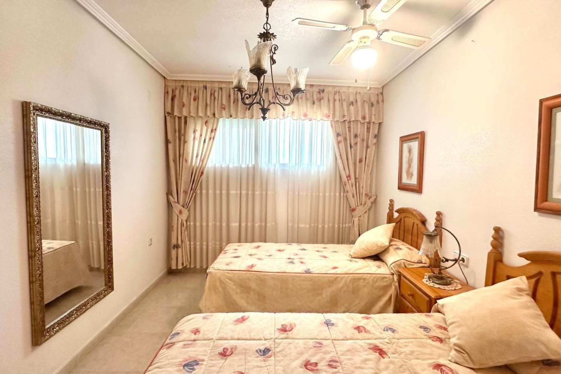 Herverkoop - Appartement / Flat -
Torrevieja - Centro