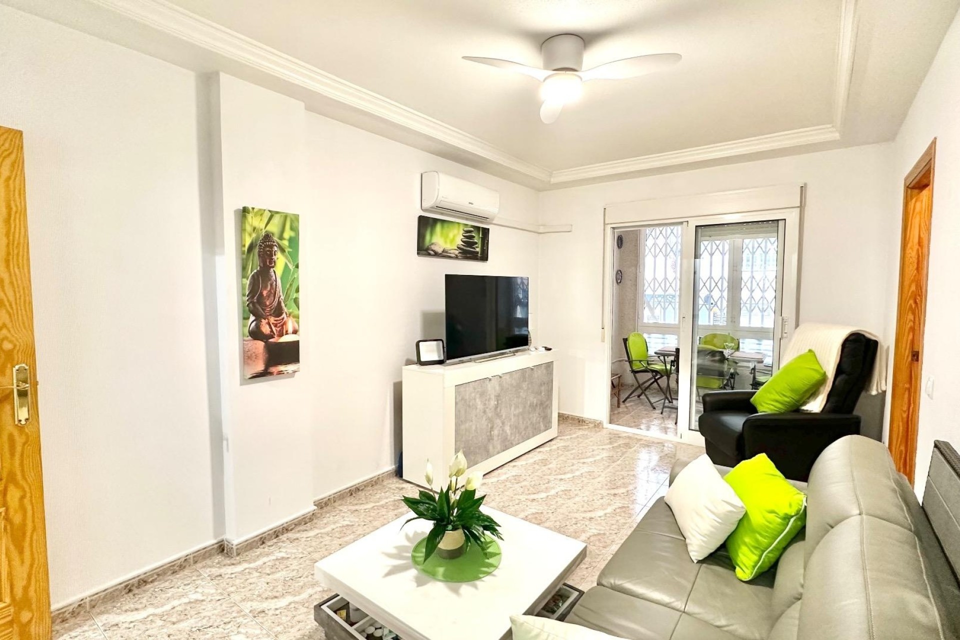 Herverkoop - Appartement / Flat -
Torrevieja - Centro