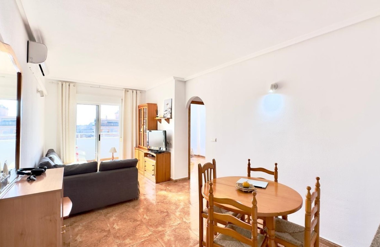 Herverkoop - Appartement / Flat -
Torrevieja - Centro