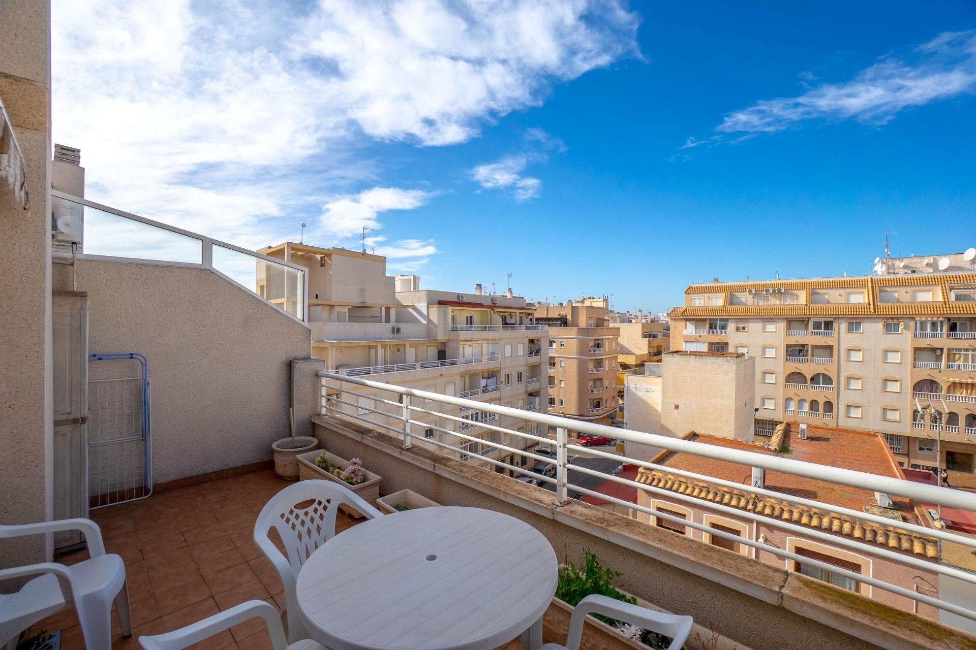 Herverkoop - Appartement / Flat -
Torrevieja - Centro