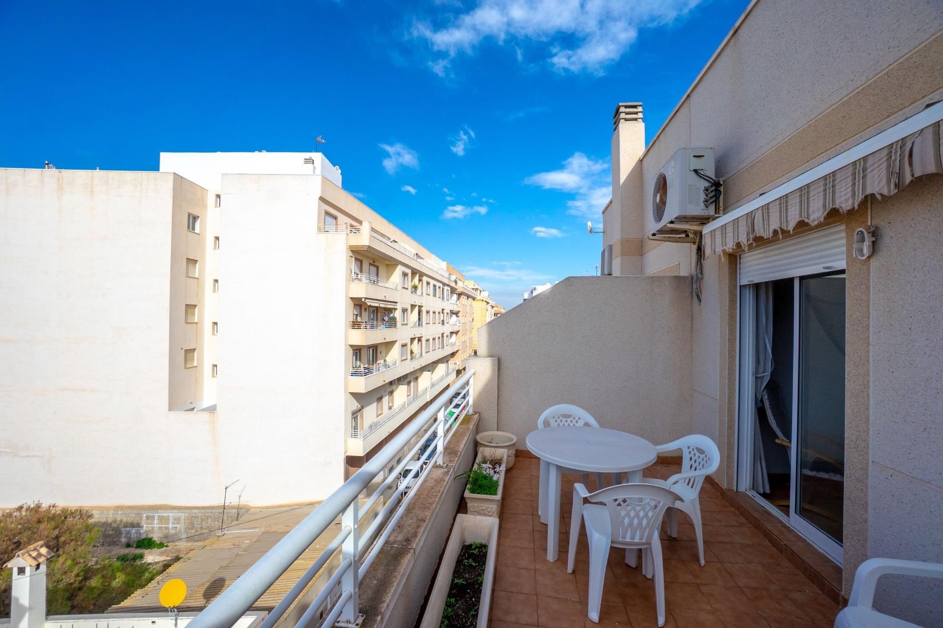 Herverkoop - Appartement / Flat -
Torrevieja - Centro