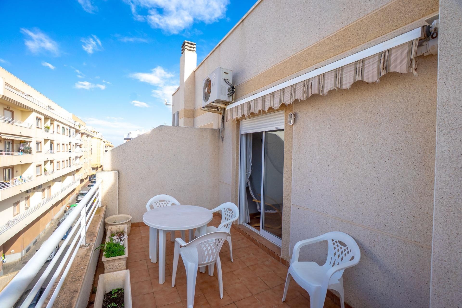 Herverkoop - Appartement / Flat -
Torrevieja - Centro