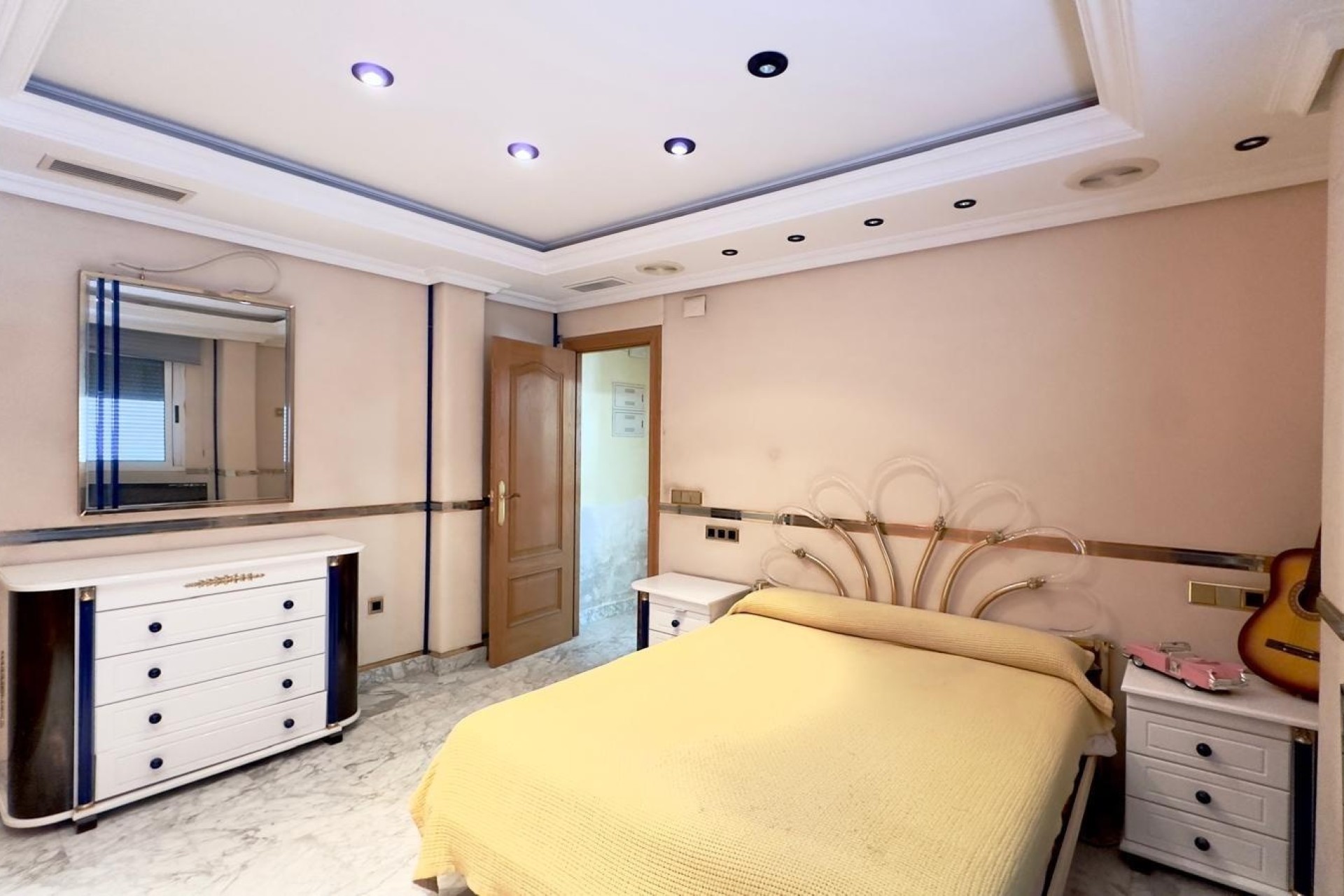 Herverkoop - Appartement / Flat -
Torrevieja - Centro