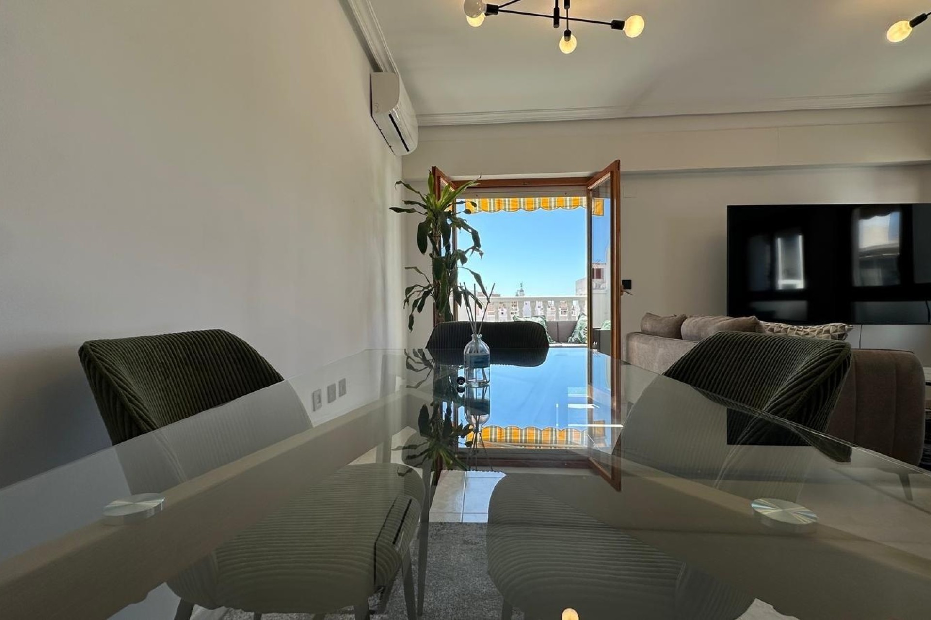 Herverkoop - Appartement / Flat -
Torrevieja - Centro