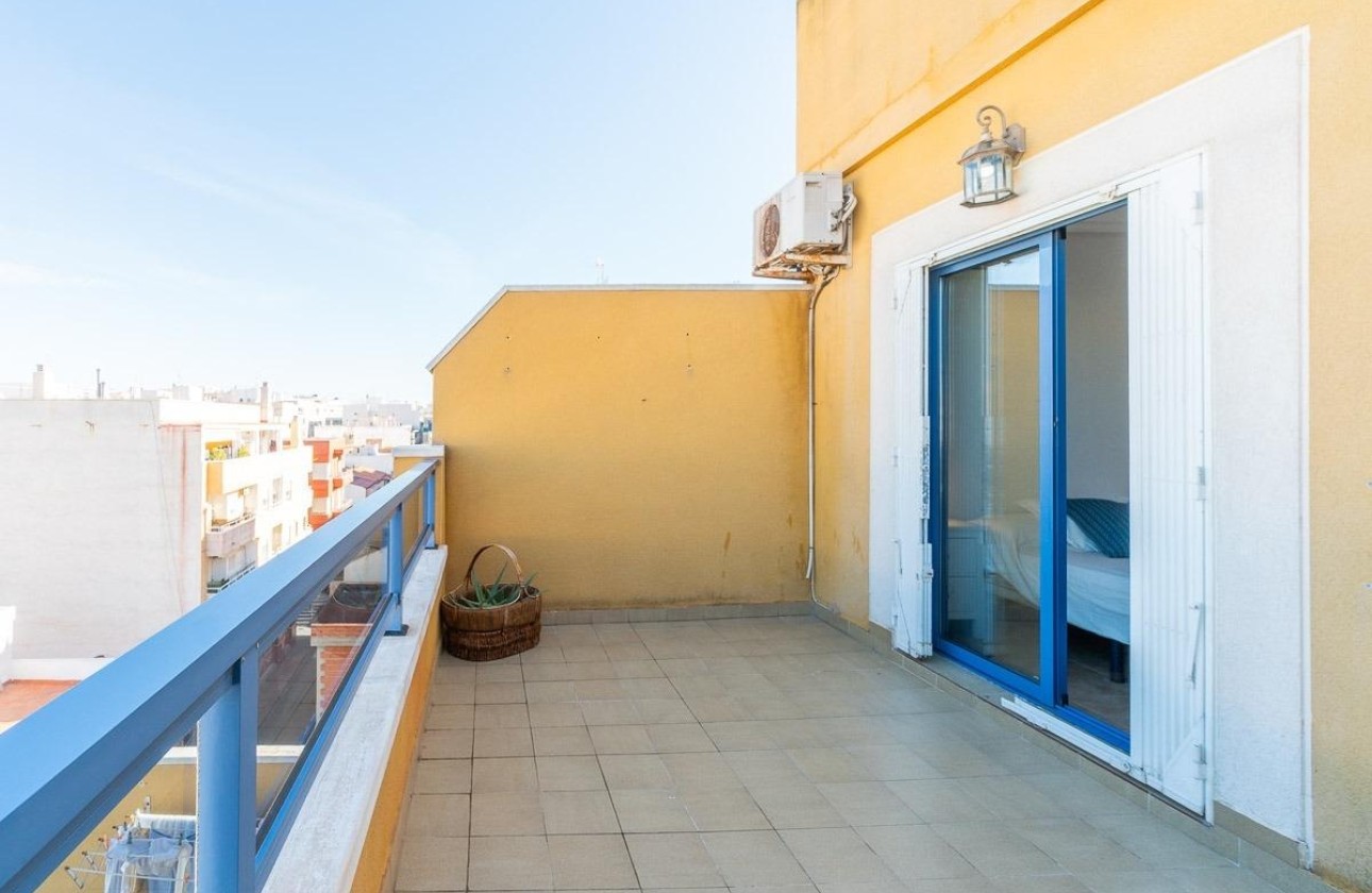 Herverkoop - Appartement / Flat -
Torrevieja - Centro