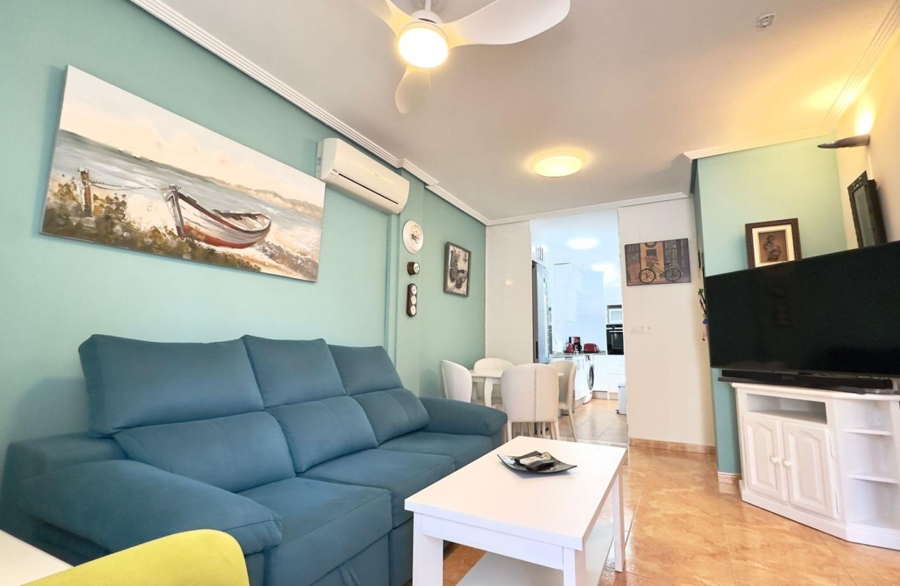 Herverkoop - Appartement / Flat -
Torrevieja - Centro