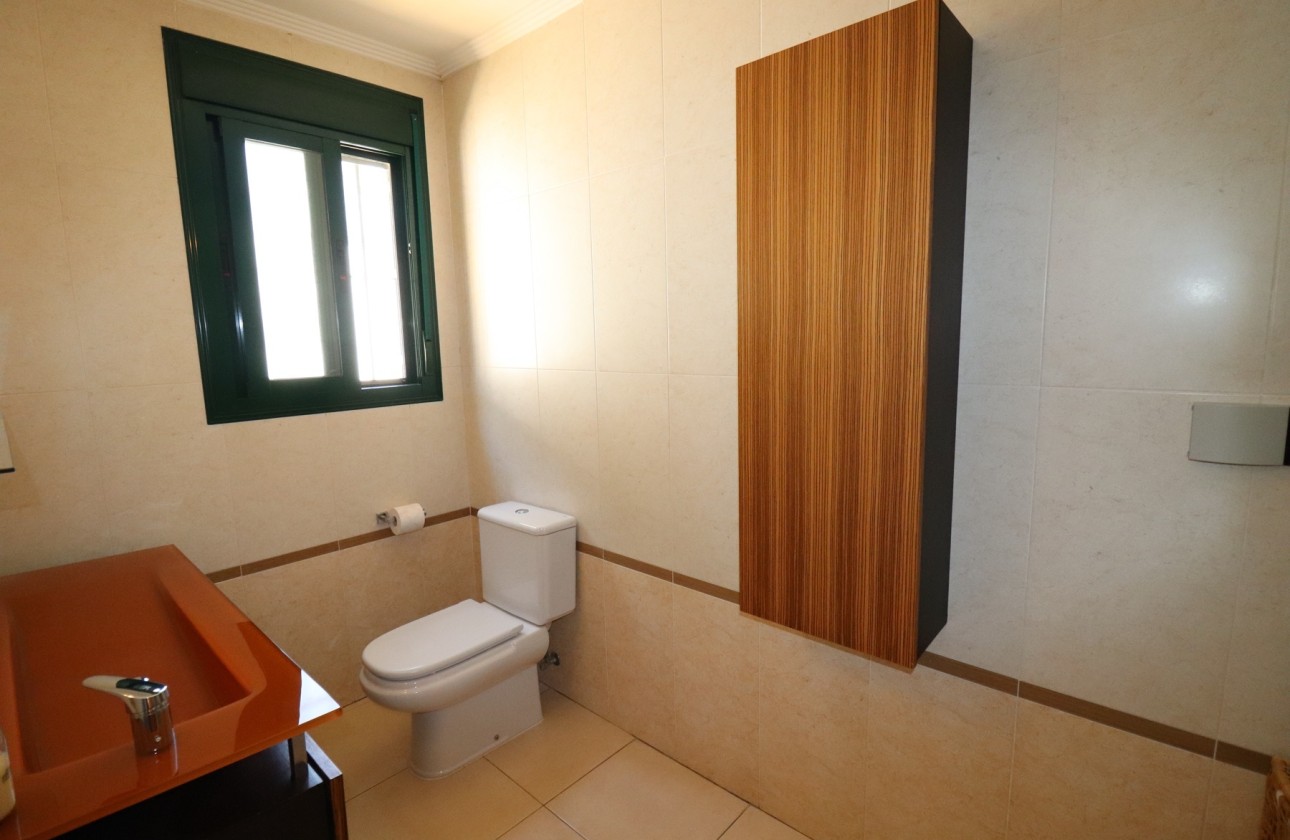 Herverkoop - Appartement / Flat -
Torrevieja - Centro