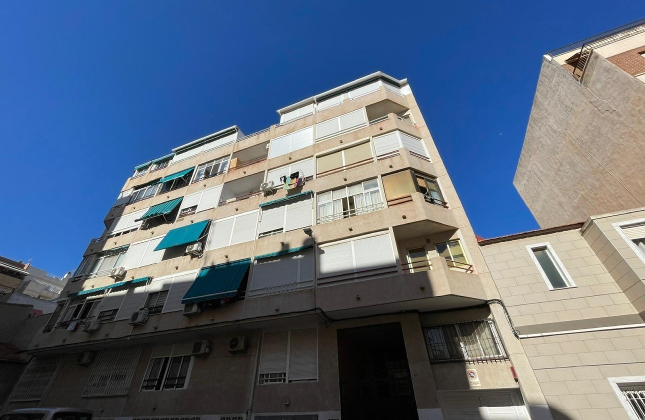 Herverkoop - Appartement / Flat -
Torrevieja - Centro