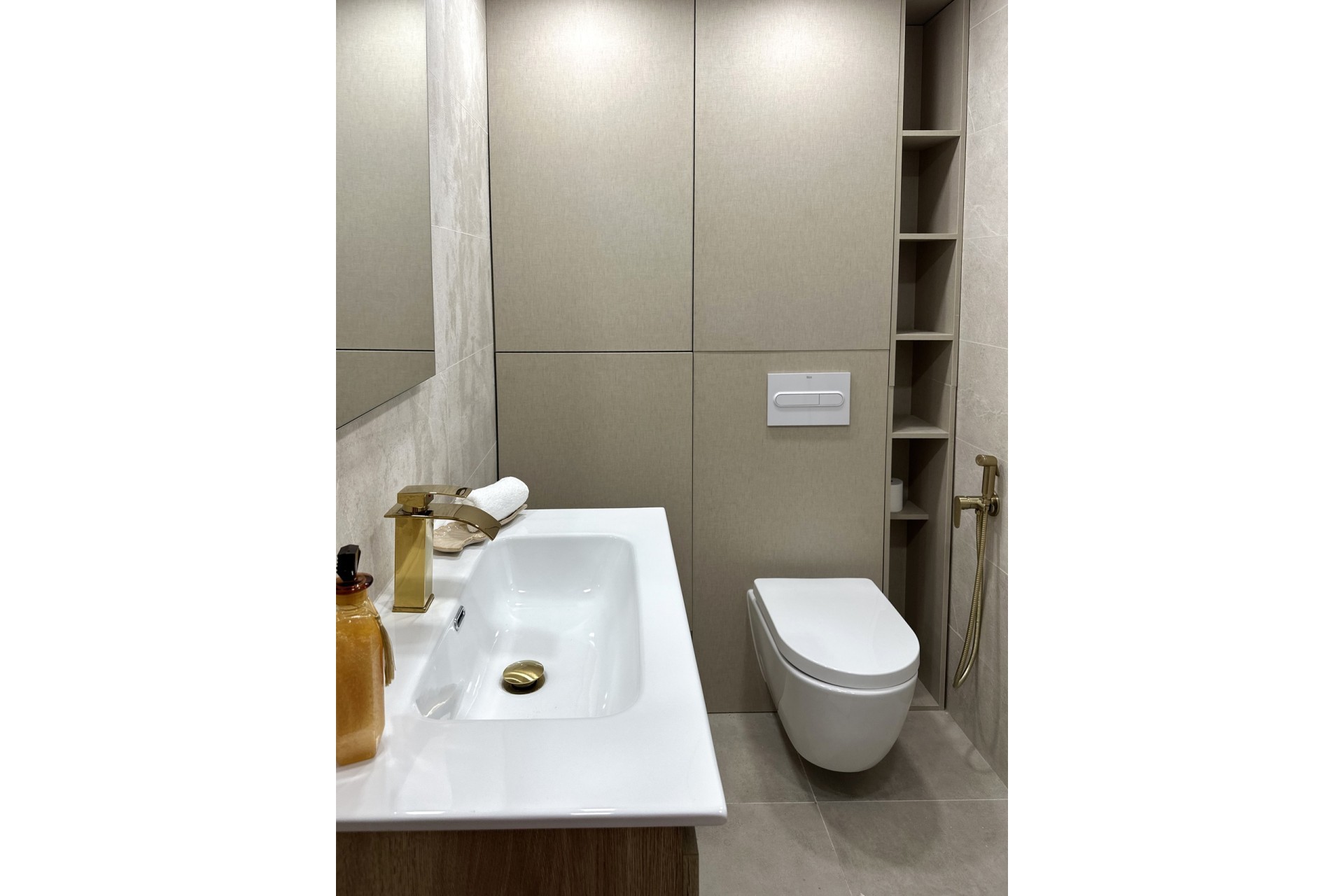 Herverkoop - Appartement / Flat -
Torrevieja - Costa Blanca