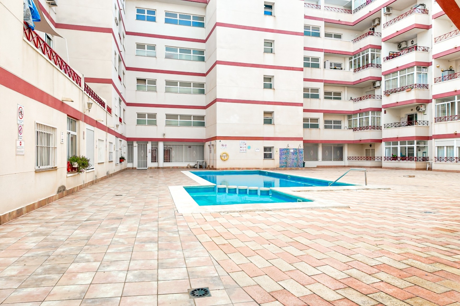 Herverkoop - Appartement / Flat -
Torrevieja - Costa Blanca